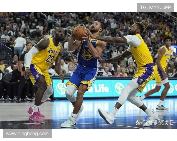 勒布朗詹姆斯领衔湖人迎战勇士 最新NBA赛季最强对决即将上演 勒布朗詹姆斯领衔湖人迎战勇士 最新NBA赛季最强对决即将上演