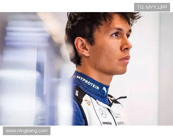 新赛季F1车队与车手大幅变动引发全球车迷强烈关注与持续热烈讨论 新赛季F1车队与车手大幅变动引发全球车迷强烈关注与持续热烈讨论