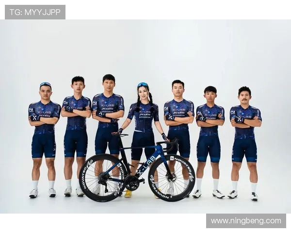 F1新赛季揭幕战激战正酣 各车队阵容调整引发关注