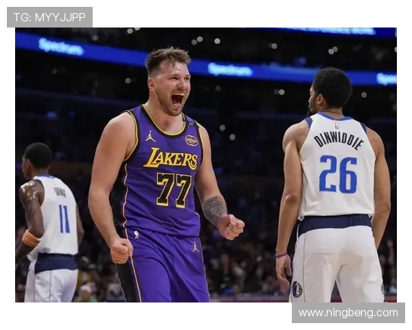 NBA最新动态：詹姆斯破纪录助湖人连胜 东契奇大三元引领独行侠逆袭