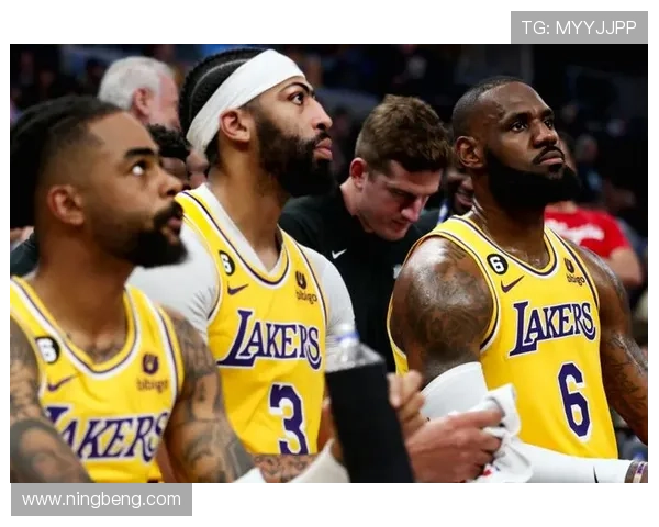 詹姆斯率湖人逆转取胜新赛季冲击总冠军前景引关注联盟格局生变